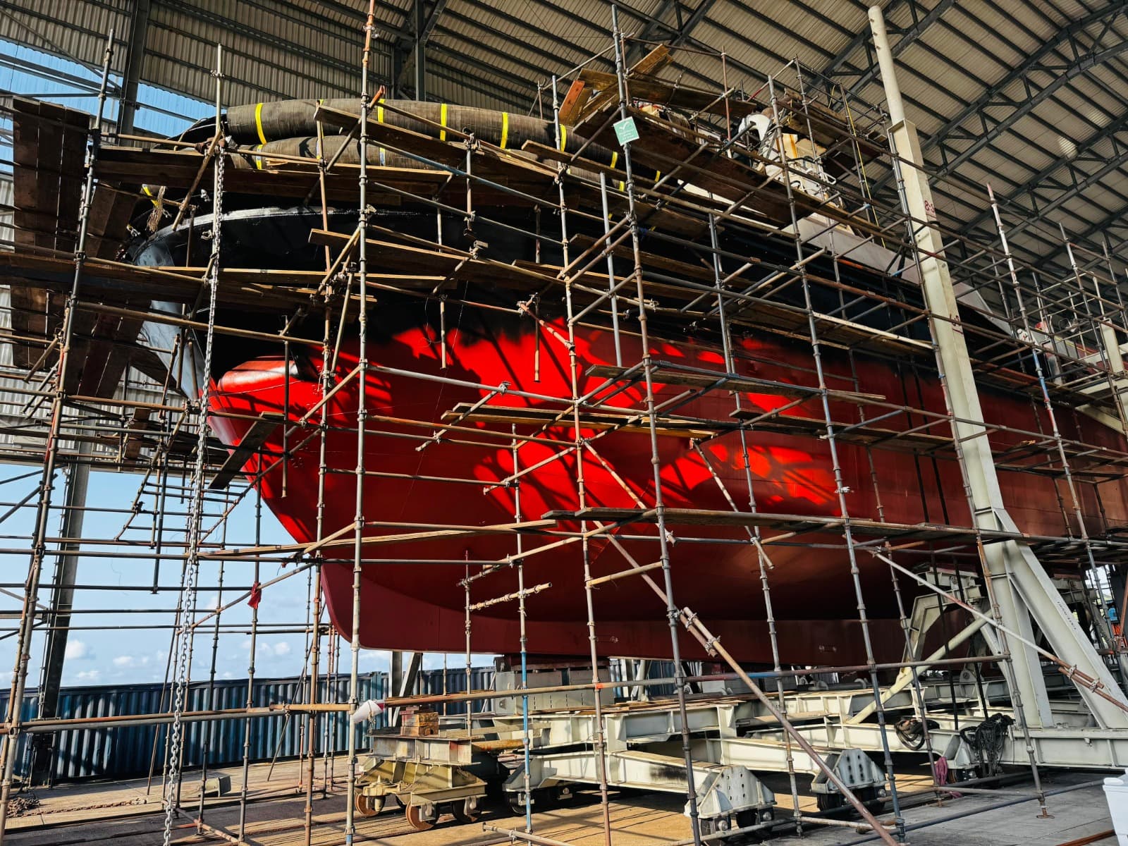 Hull Blasting & Epoxy Priming Programme — image 1